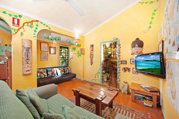 Travellers Oasis Hostel Cairns